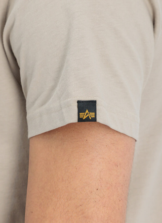 T-shirt ALPHA INDUSTRIES BASIC piaskowy (vintage sand) 100501 679