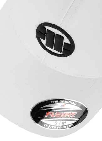 Czapka PIT BULL FULL CAP TECH LOGO WITH PERFORATED biała 