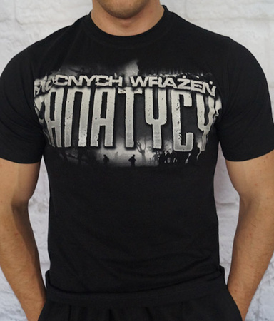 T-shirt PUBLIC ENEMY MOCNYCH WRAŻEŃ FANATYCY czarny